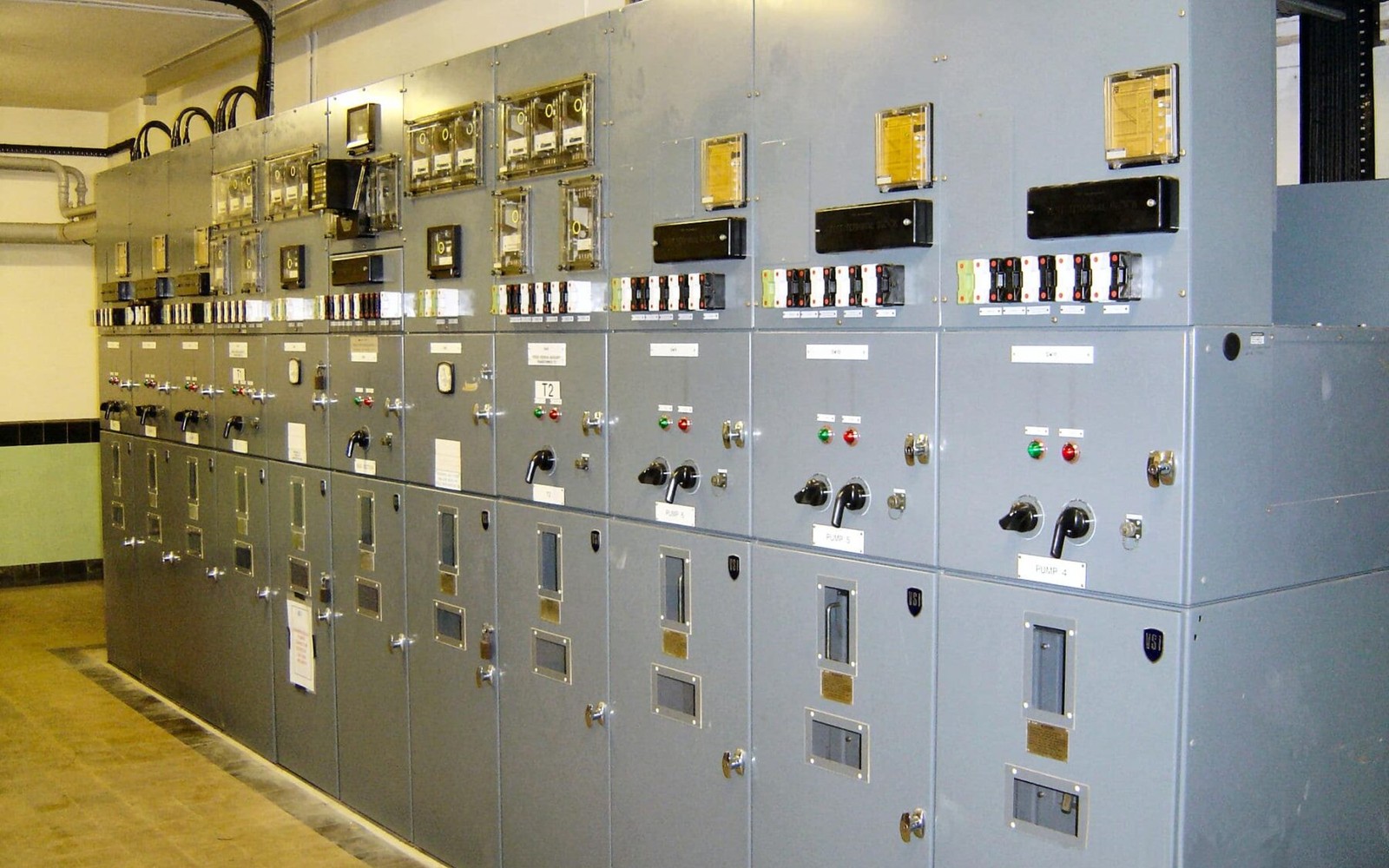 Refurbished Switchgear And Electrical Equipment