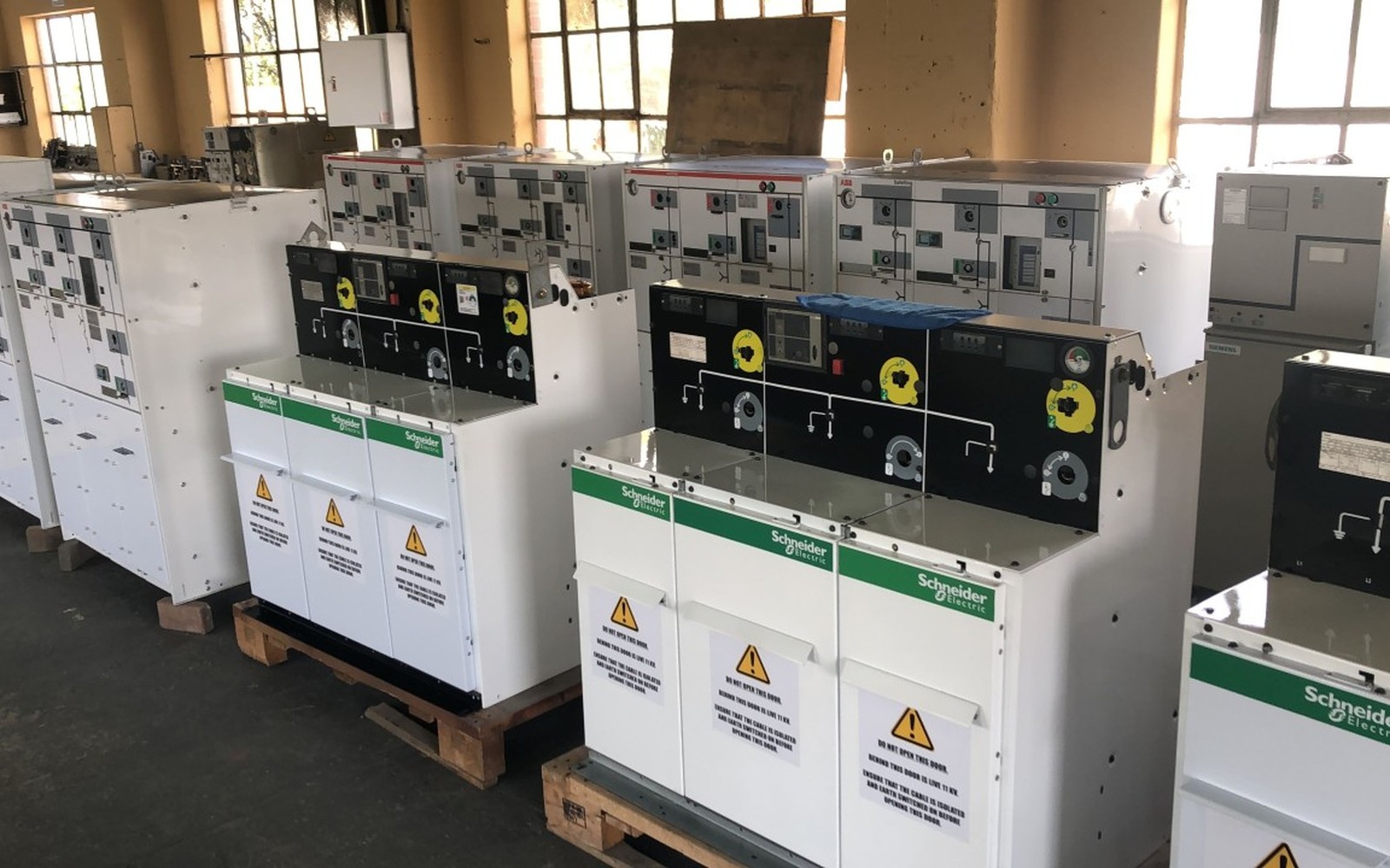 Schneider PremSet Medium-voltage Switchgear
